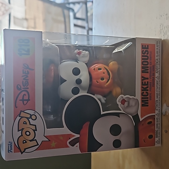 DISNEY MICKEY MOUSE FUNKO POP - Picture 9 of 9